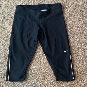 Nike cropped leggings